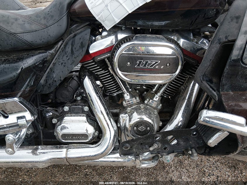2019 HARLEY-DAVIDSON FLHTKSE auction photo 8