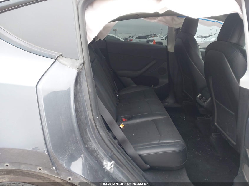 2022 Tesla Model Y Performance Dual Motor All-Wheel Drive VIN: 7SAYGDEF4NF540644 Lot: 45365178