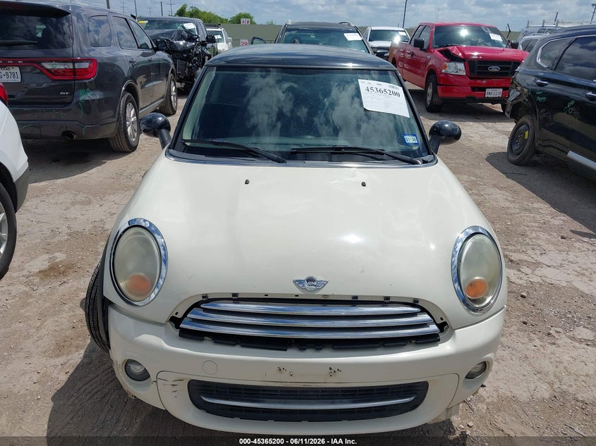 2013 Mini Hardtop Cooper VIN: WMWSU3C55DT677228 Lot: 45365200