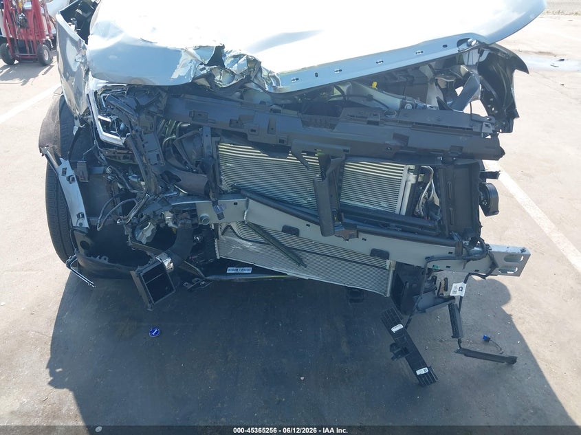 2026 GMC TERRAIN auction photo 6