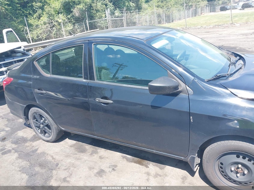 2019 Nissan Versa 1.6 S+ VIN: 3N1CN7AP7KL828557 Lot: 45365292