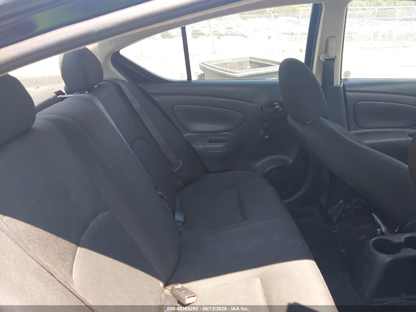 2019 Nissan Versa 1.6 S+ VIN: 3N1CN7AP7KL828557 Lot: 45365292