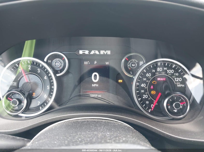 2023 RAM 1500 auction photo 7