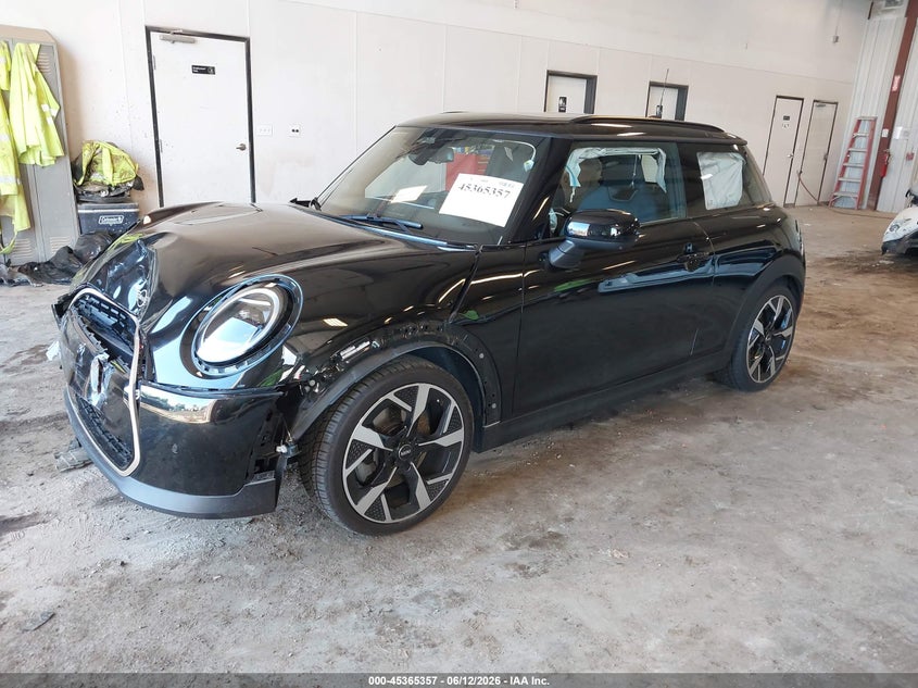 2025 MINI HARDTOP auction photo 2