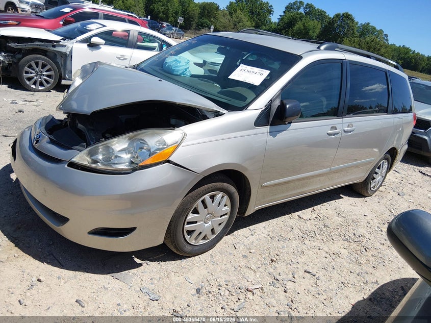 AtlanticExpress - Toyota Sienna