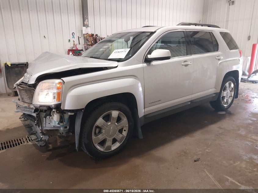 2013 GMC TERRAIN auction photo 2