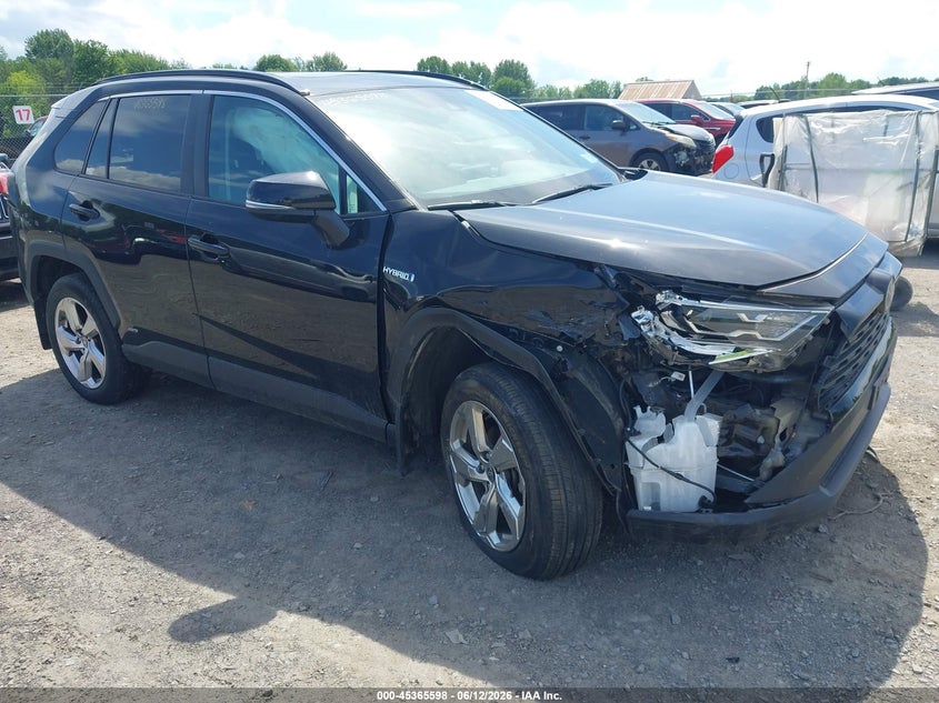2021 TOYOTA RAV4  (VIN: 2T3B6RFV8MW025647)