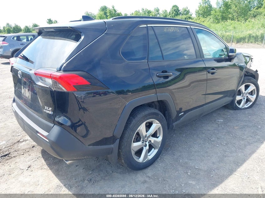 2021 TOYOTA RAV4(VIN: 2T3B6RFV8MW025647