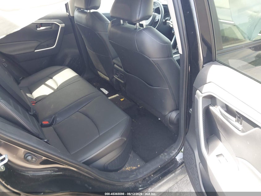 2021 TOYOTA RAV4(VIN: 2T3B6RFV8MW025647