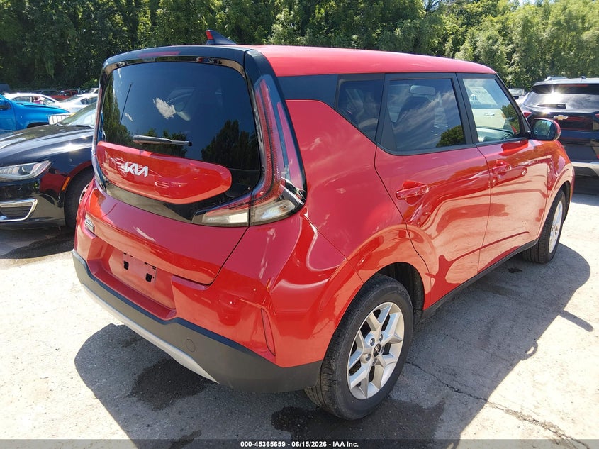 2024 KIA SOUL auction photo 4