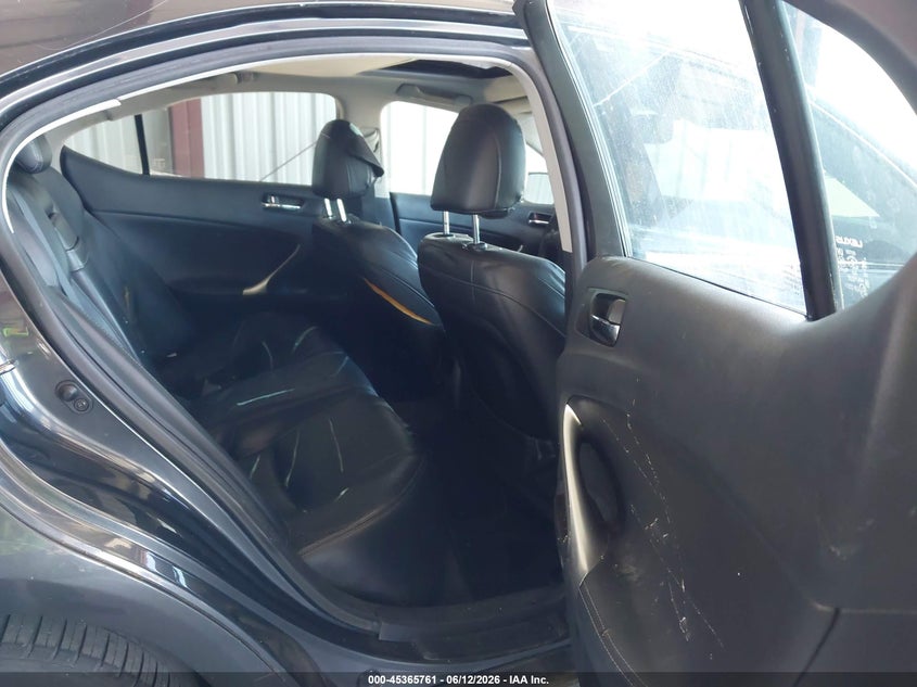 2010 LEXUS IS auction photo 8