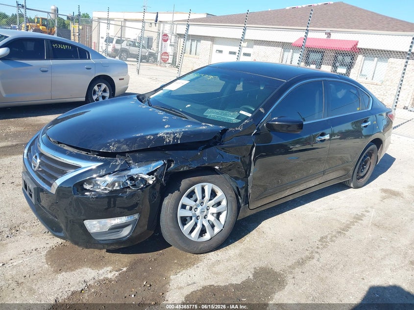 2015 NISSAN ALTIMA auction photo 2