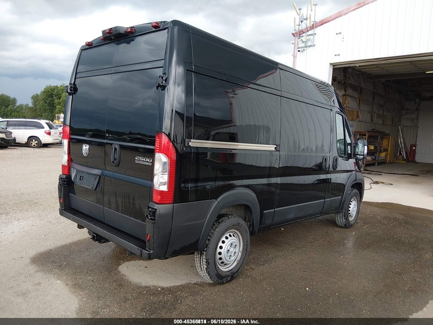 2024 RAM PROMASTER 2500 TRADESMAN HIGH ROOF 136 WB W/PASS SEAT · Фото 4