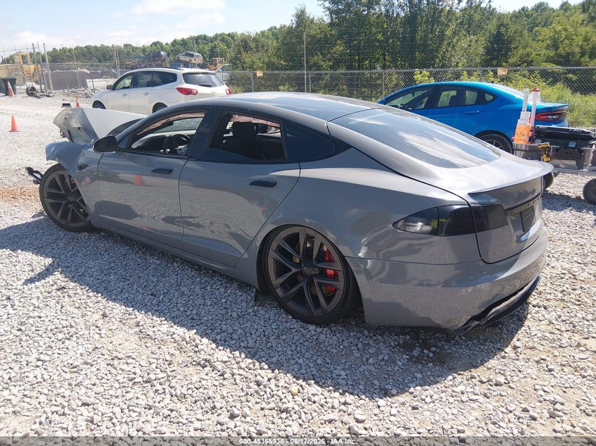 Vin: 5yjsa1e67pf516585, lot: 45863899, tesla model s plaid tri motor all-wheel drive 20233