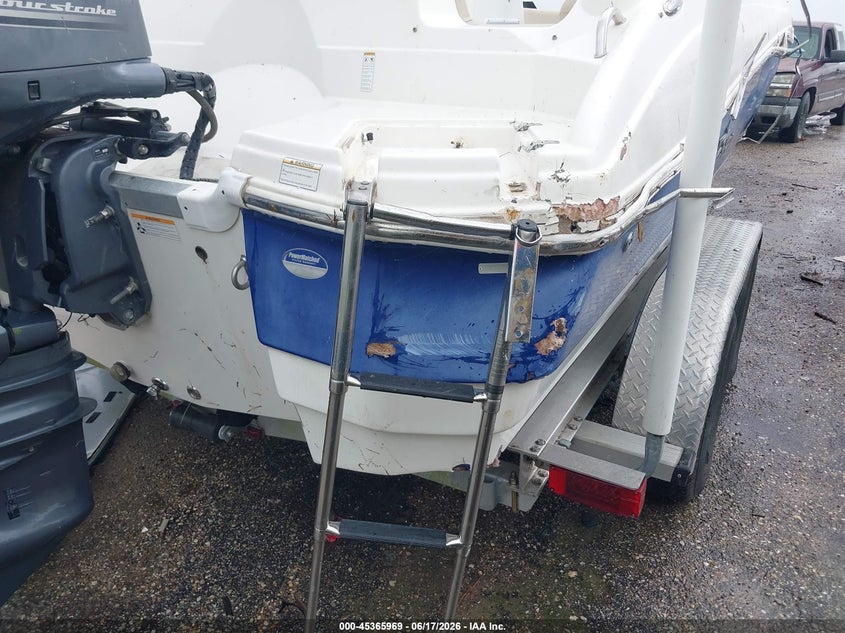 2016 NAUTICSTAR 20' auction photo 6