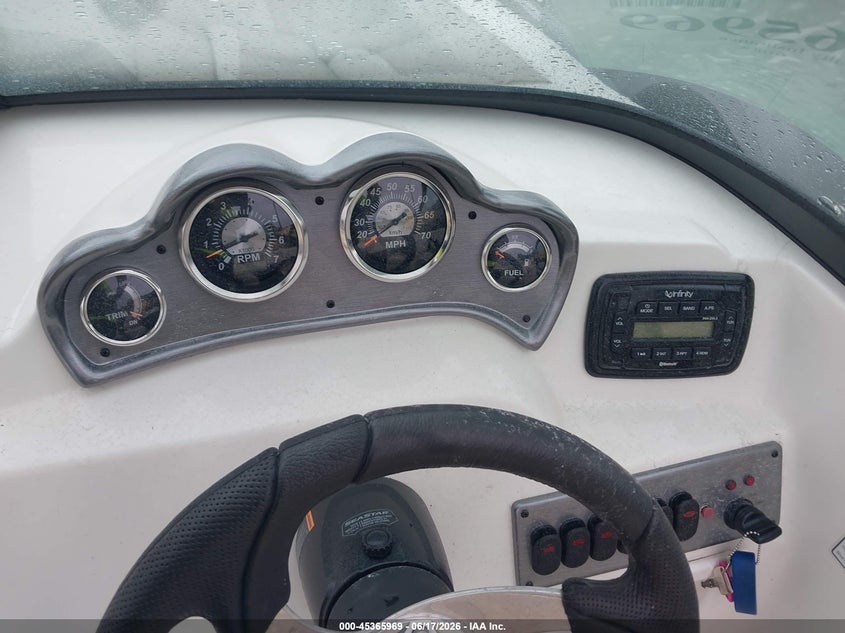 2016 NAUTICSTAR 20' auction photo 7