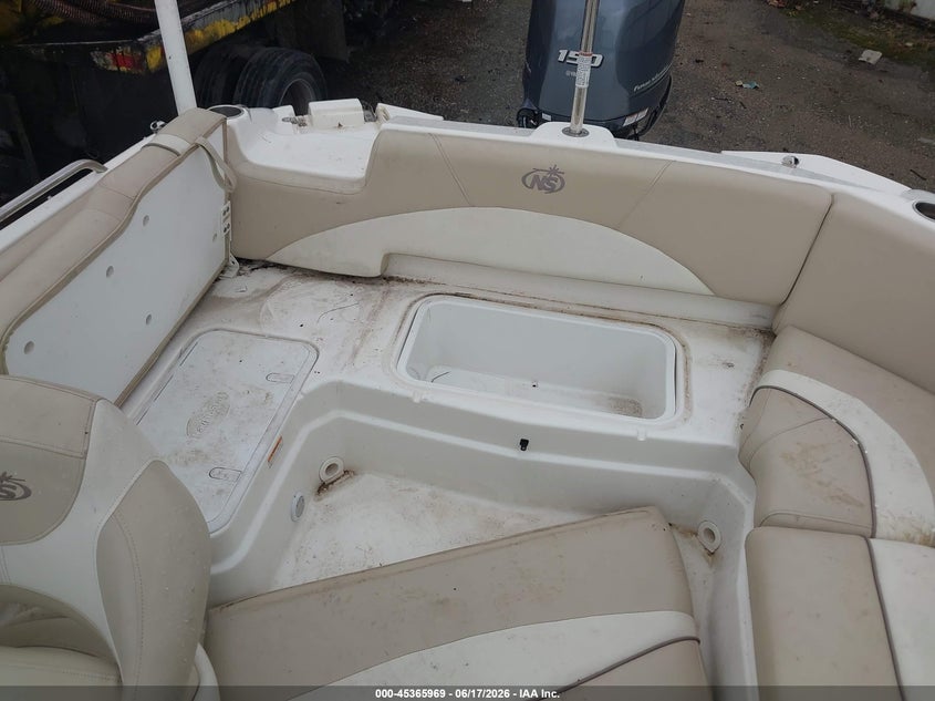 2016 NAUTICSTAR 20' auction photo 8