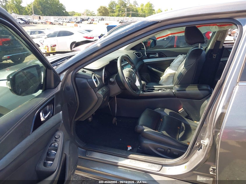 2018 NISSAN MAXIMA auction photo 5