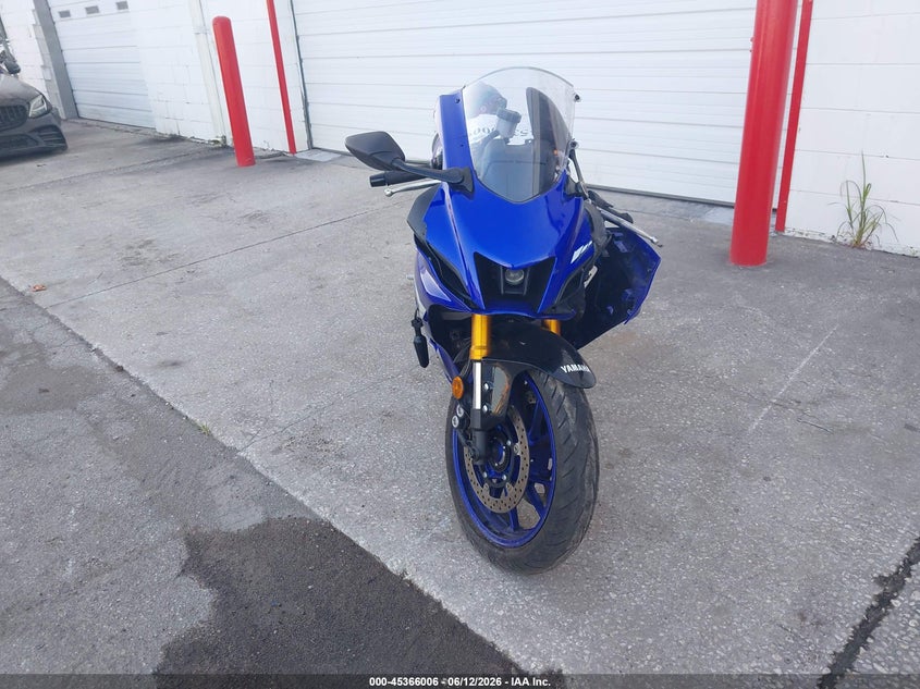 YAMAHA YZFR7 2025
