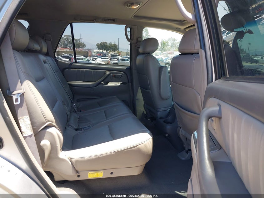 2002 Toyota Sequoia Limited V8 VIN: 5TDZT38A42S091383 Lot: 45366120