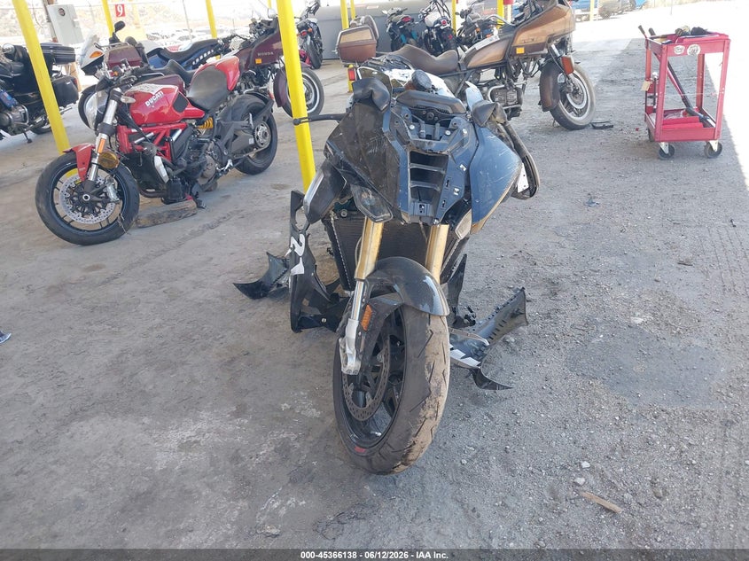 2026 BMW S 1000 auction photo 5