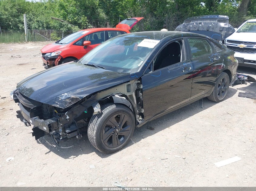 2021 HYUNDAI ELANTRA auction photo 2