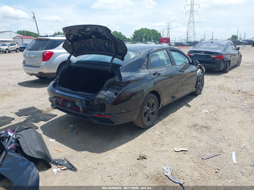 2021 HYUNDAI ELANTRA auction photo 4