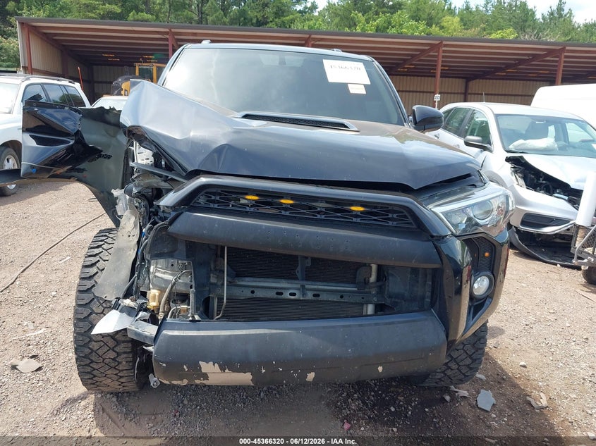 2019 TOYOTA 4RUNNER auction photo 6