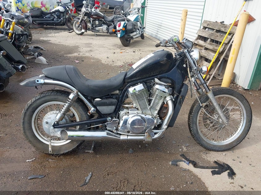 1986 Suzuki Vs700 VIN: JS1VP51A4G2105719 Lot: 45366341