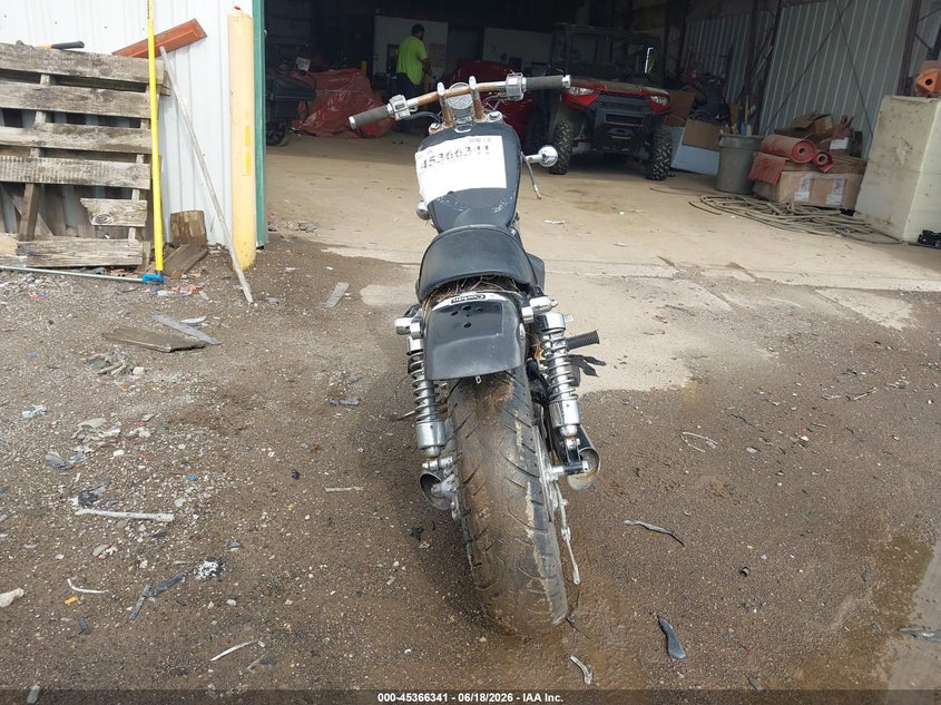 1986 Suzuki Vs700 VIN: JS1VP51A4G2105719 Lot: 45366341