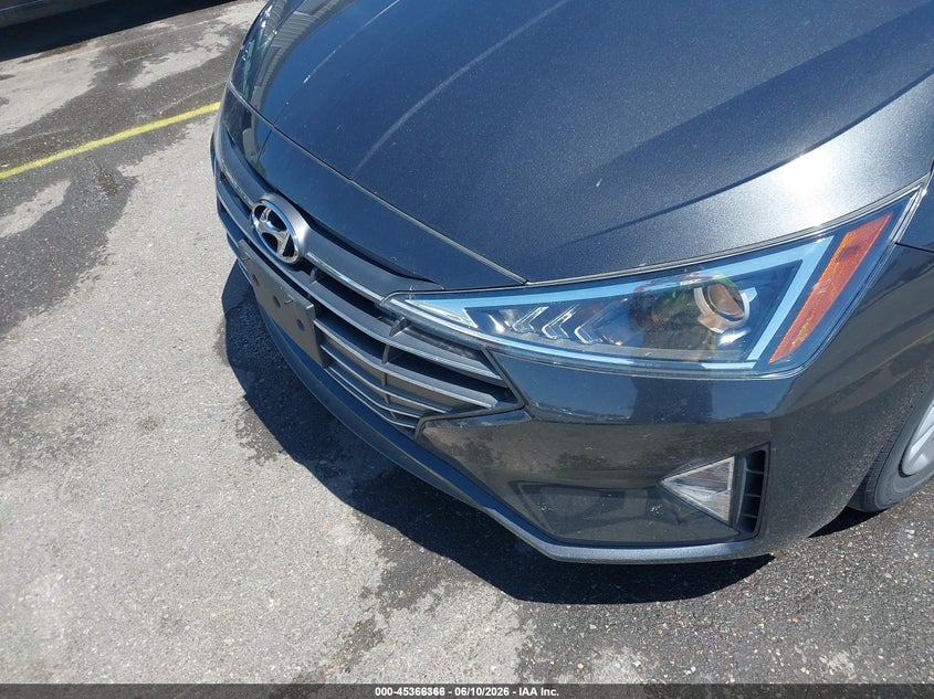 2020 HYUNDAI ELANTRA auction photo 6
