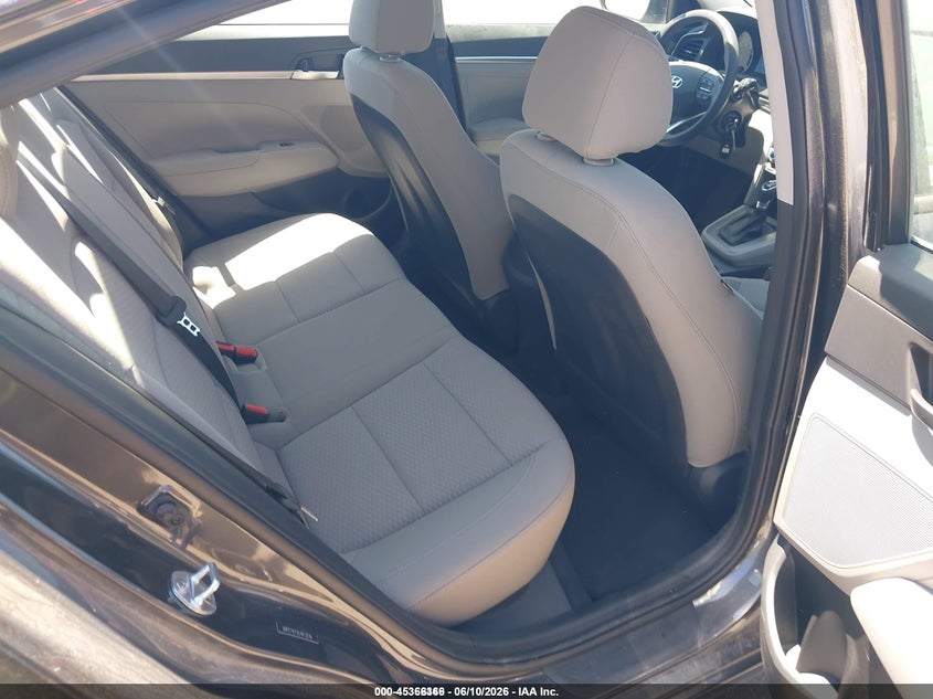 2020 HYUNDAI ELANTRA auction photo 8