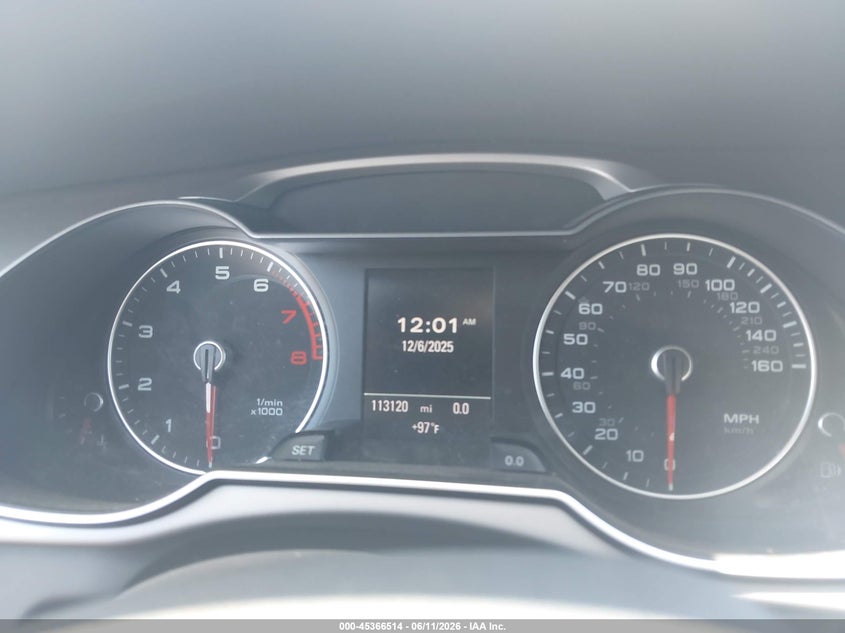 2013 AUDI A4 auction photo 7