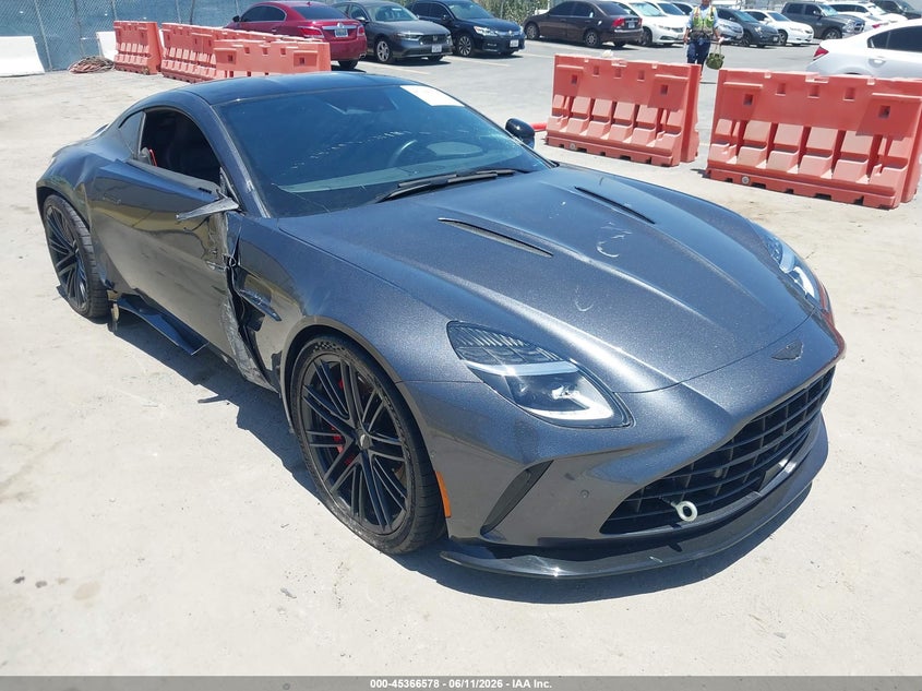 SCFSMGFWXSGN09803 ASTON MARTIN VANTAGE 2025