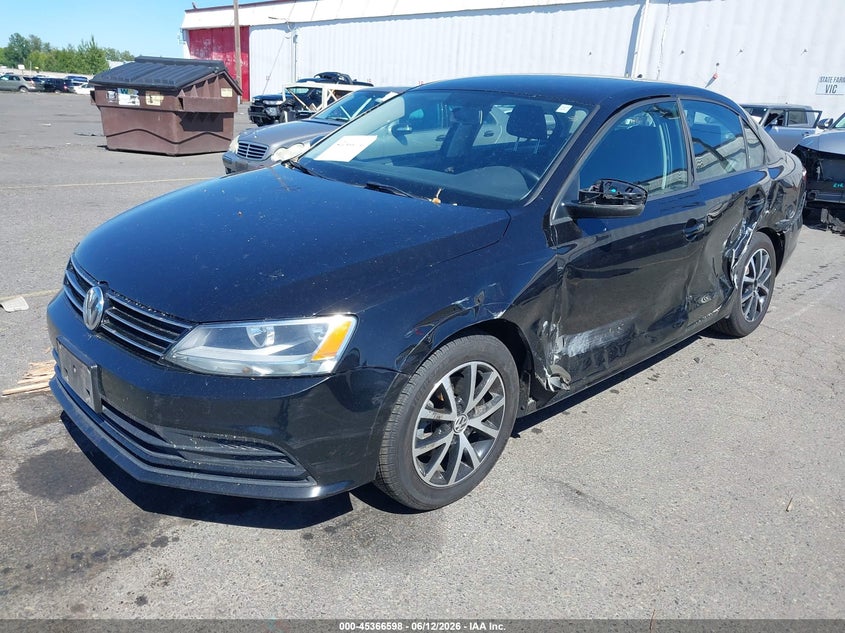 2016 VOLKSWAGEN JETTA auction photo 2