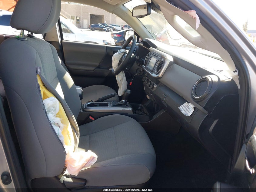 2019 TOYOTA TACOMA auction photo 5