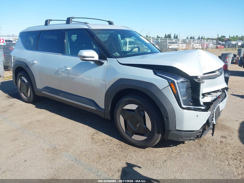 Vin: 5xyaffs50tg009858, lot: 45864655, kia ev9 wind 2026 img_1