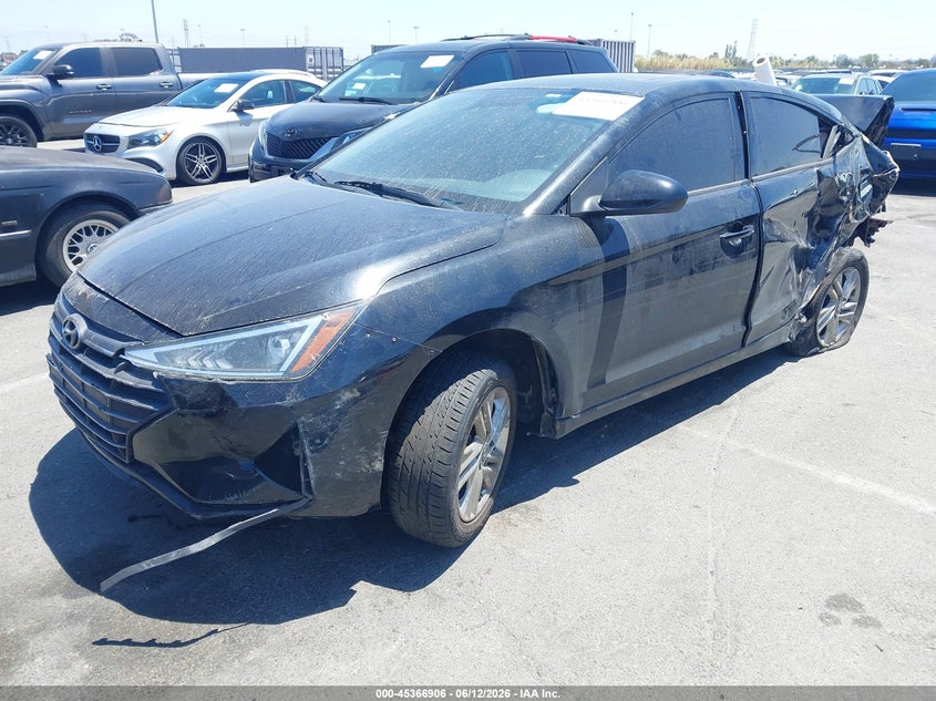 2019 HYUNDAI ELANTRA auction photo 2