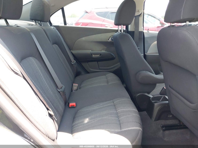 2017 CHEVROLET SONIC auction photo 8
