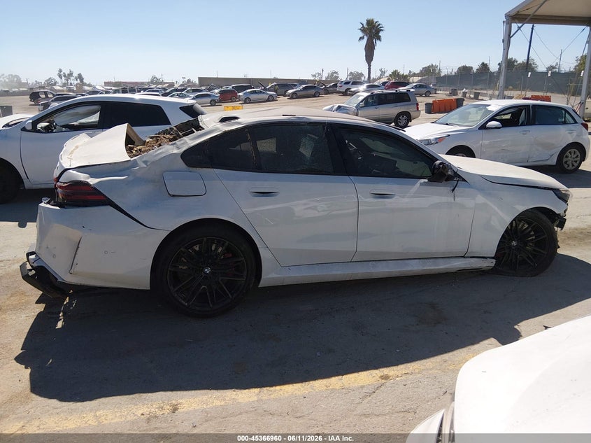 2025 BMW M5 VIN: WBS83FK08SCU42609 Lot: 45366960