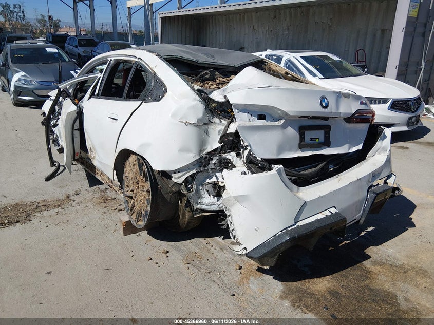 Vin: wbs83fk08scu42609, lot: 45864921, bmw m5 20253
