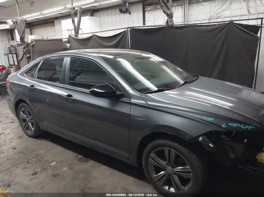 AtlanticExpress - Volkswagen Jetta