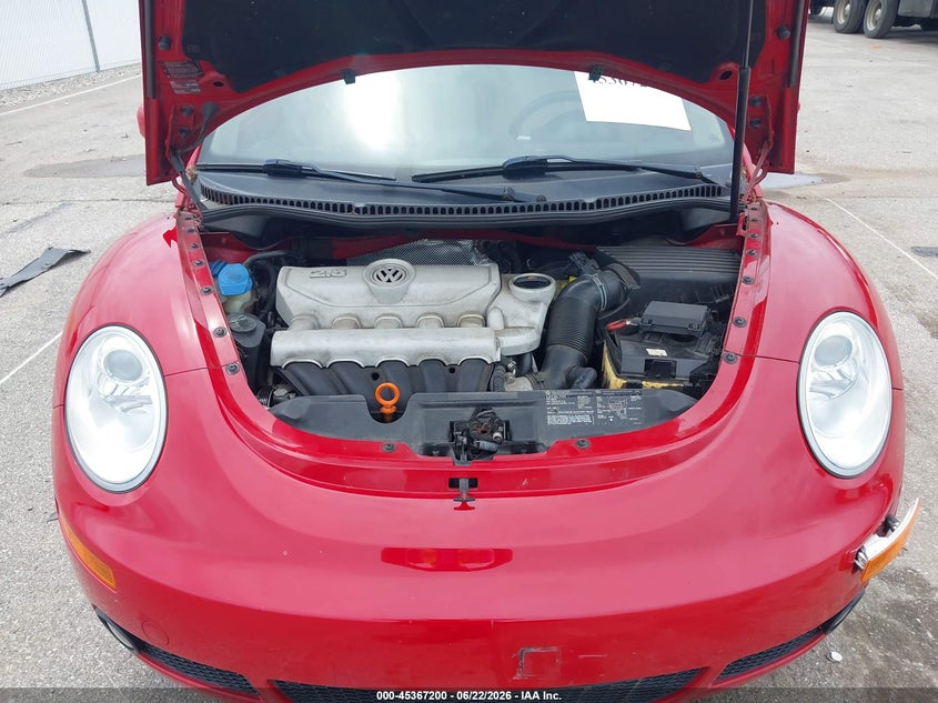 2006 Volkswagen New Beetle 2.5/2.5 (A6) VIN: 3VWSW31C46M402480 Lot: 45367200