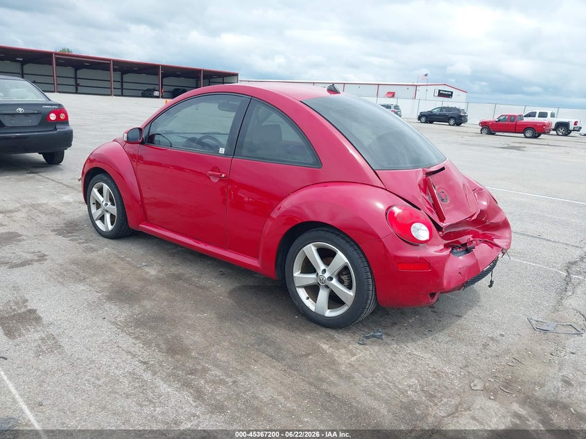 2006 VOLKSWAGEN NEW BEETLE auction photo 3