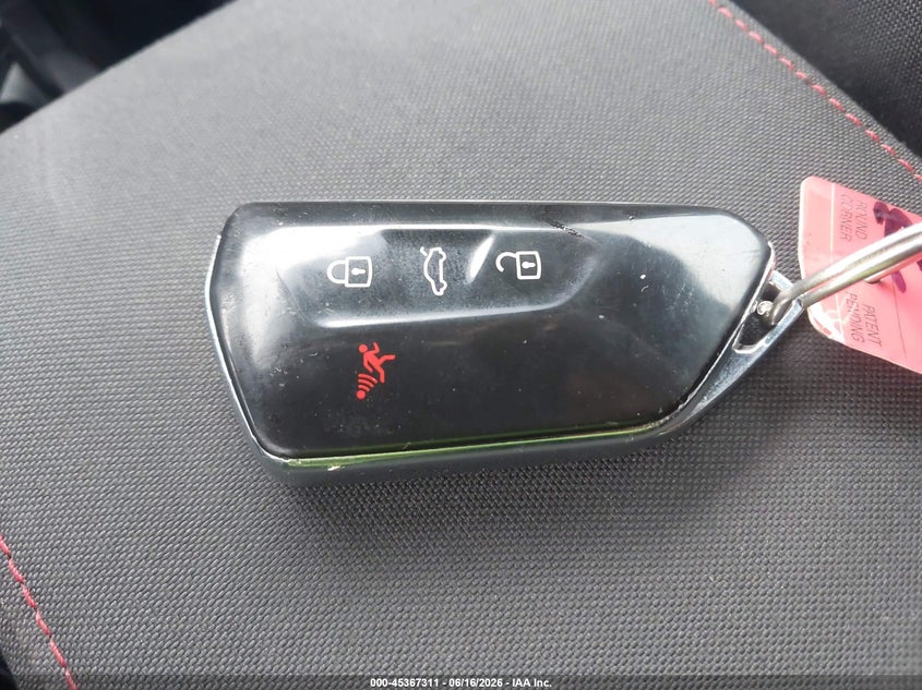 2022 VOLKSWAGEN GOLF GTI 2.0T S — Photo 11