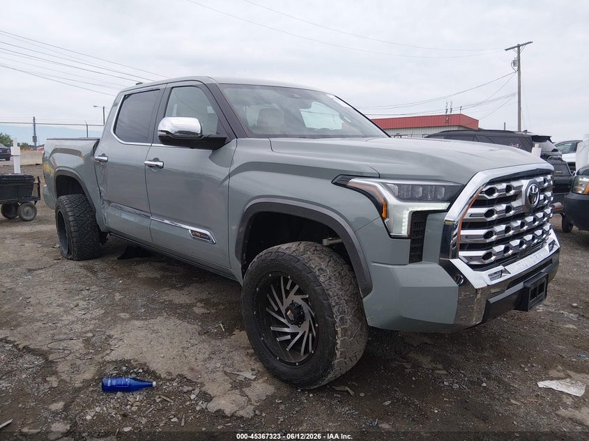 TOYOTA TUNDRA - zdjęcie 1
