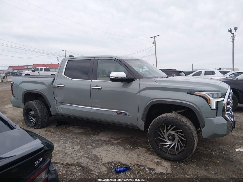 TOYOTA TUNDRA - zdjęcie 14