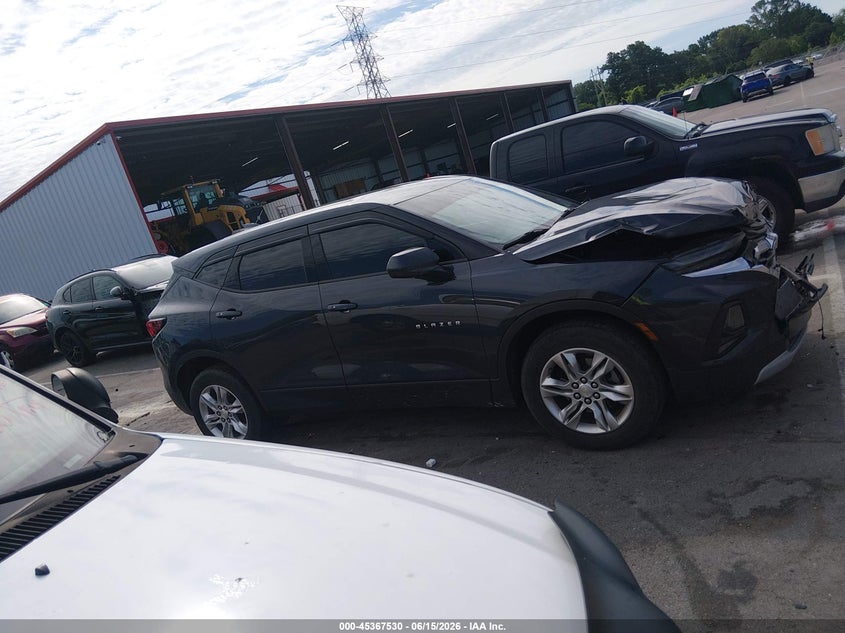 VIN 3GNKBCRSXLS597011 2020 CHEVROLET BLAZER FWD 2LT