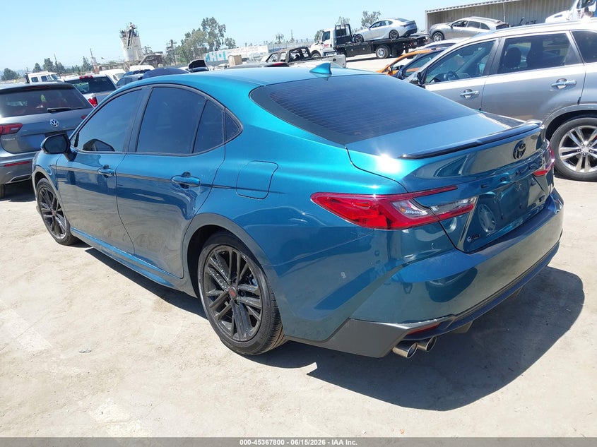 2025 TOYOTA CAMRY SE — Photo 3