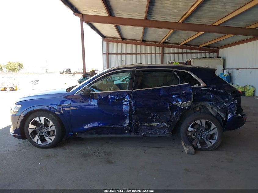 2022 Audi E-Tron Premium Quattro VIN: WA1AAAGE9NB020049 Lot: 45367844